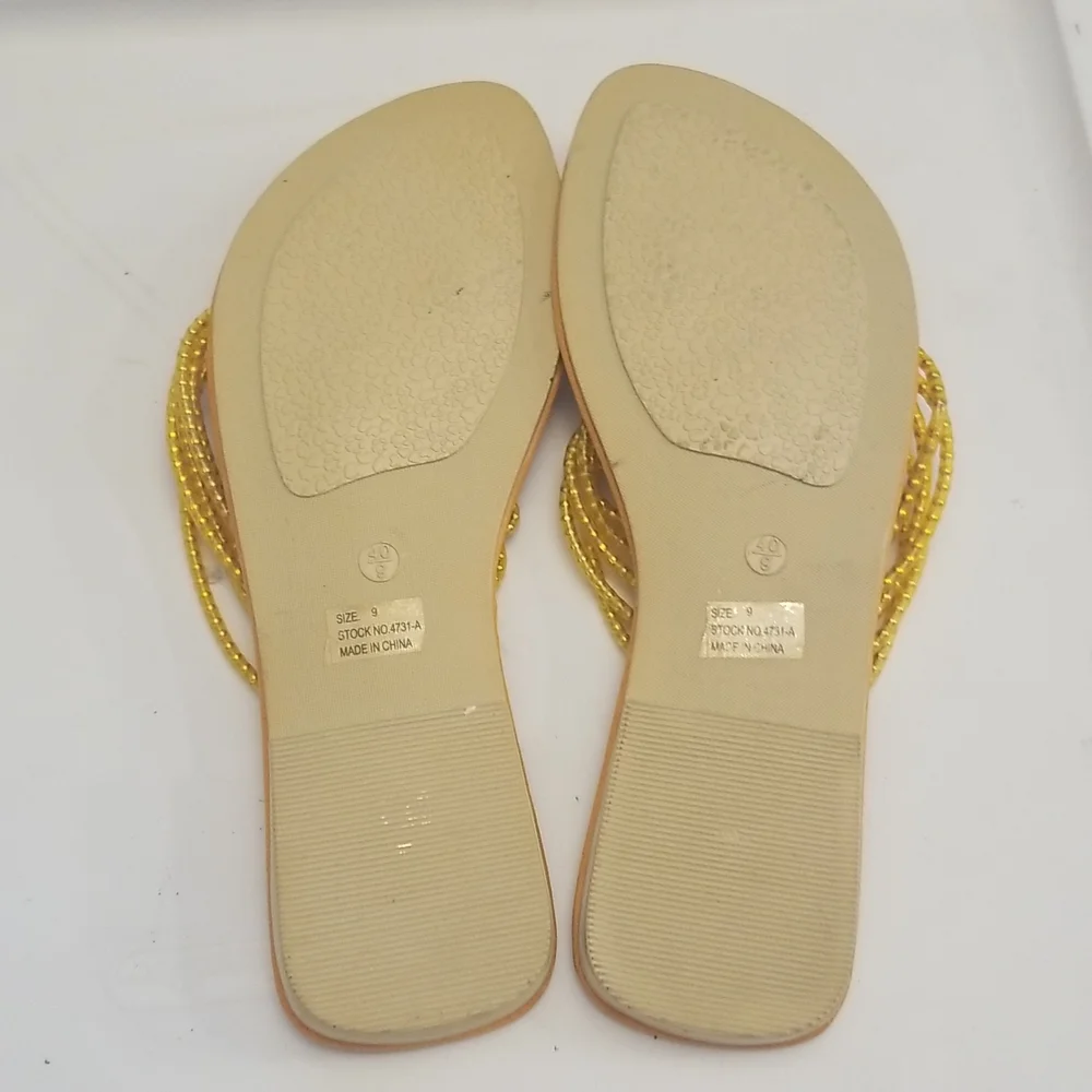 Sandals - Picture 2 of 4